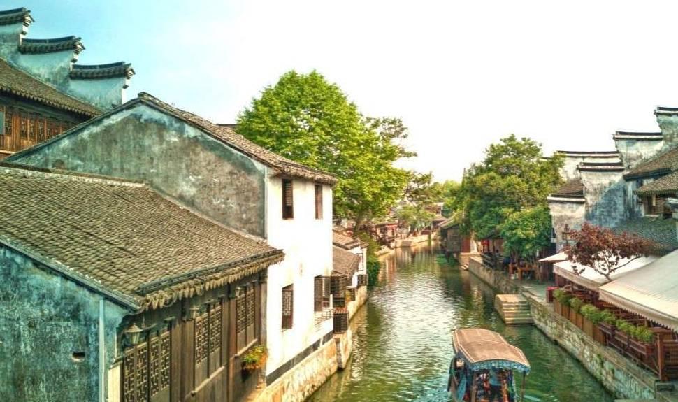汇聚共识献良策 畅言发展谱新篇——市政协委员分组讨论政府工作报告侧记